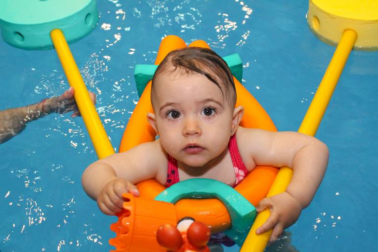 Vino cu Bebelusul la Acvatic Bebe – cel mai recomandat club pentru Aqua Bebe