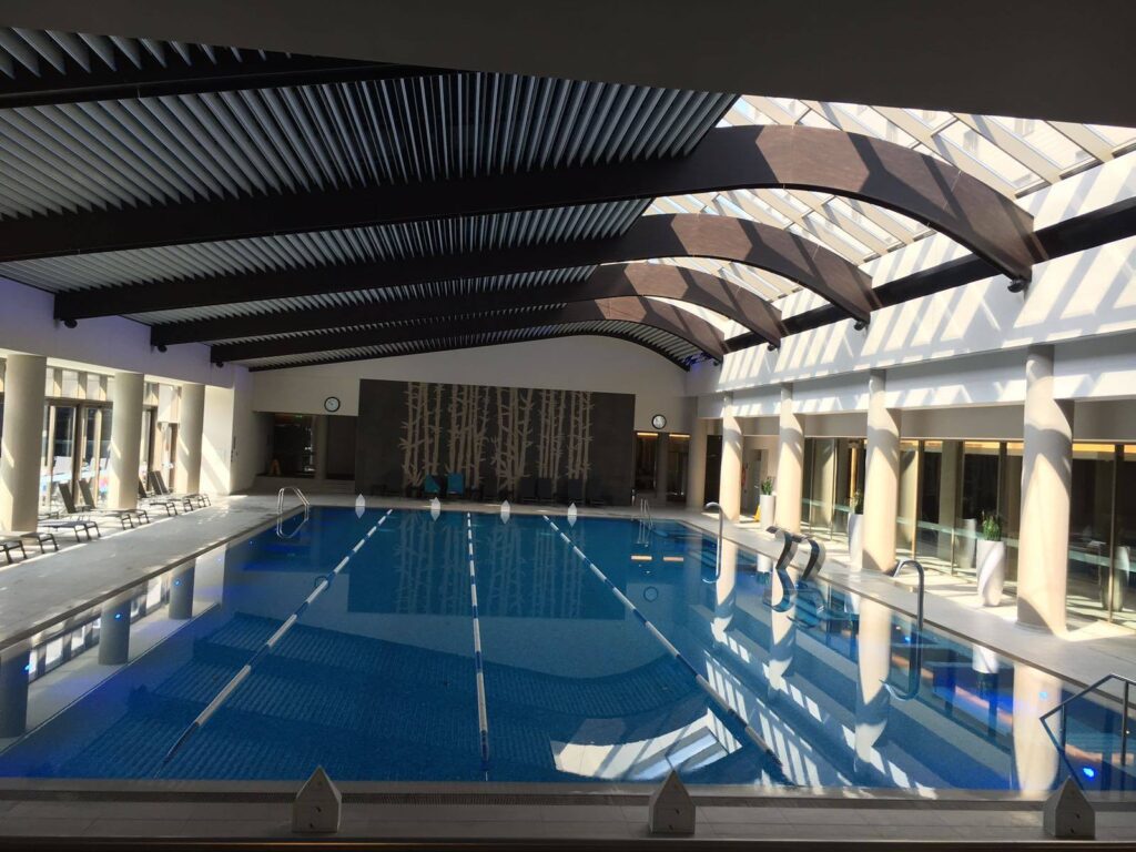 Bazinul de înot Hotel Ramada din Sectorul 1